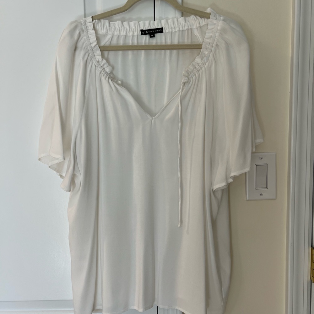 White v neck top